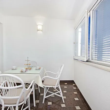 Apartamento Avantgarde Suites *